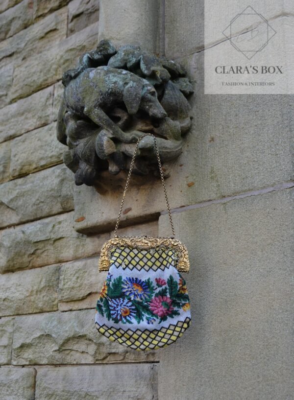 19th century beaded leather purse, Georgian, image of a hound