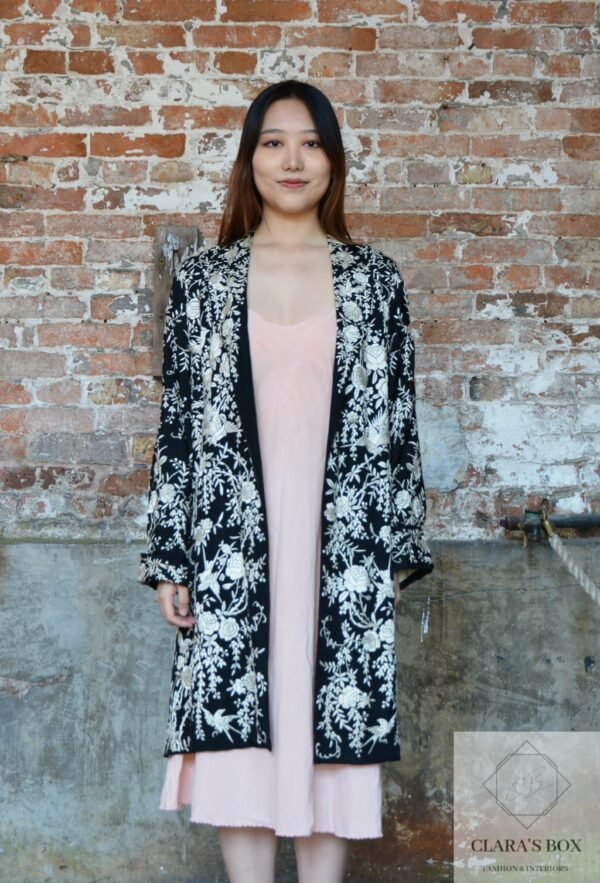 1920s Chinese embroidered coat
